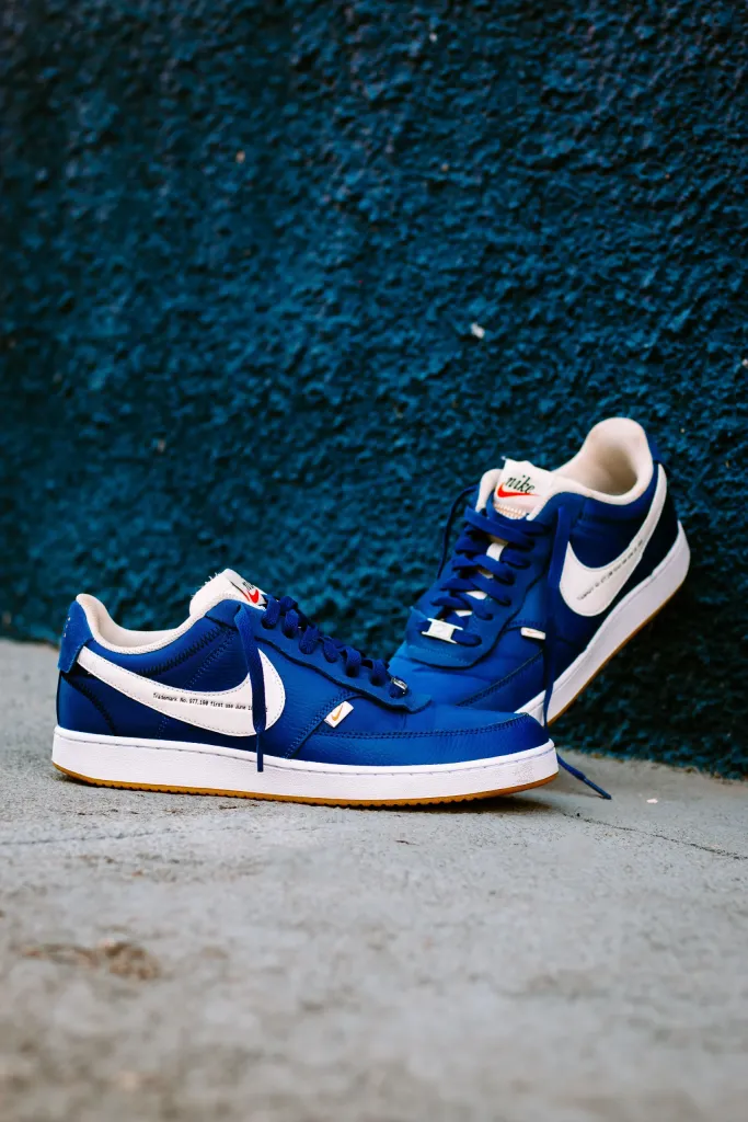 Shoes & Sneakers Contact demo image