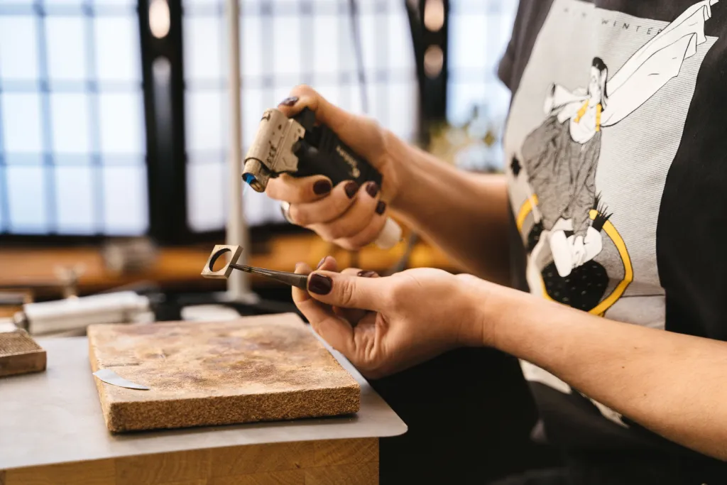 Jewelry & Goldsmith Shop demo image